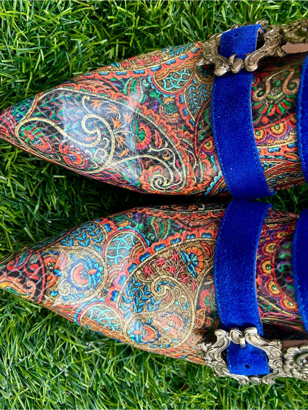 John Fluevog Classy Strozzi Swordfish Toe Pumps in Paisley - Picture 6 of 8